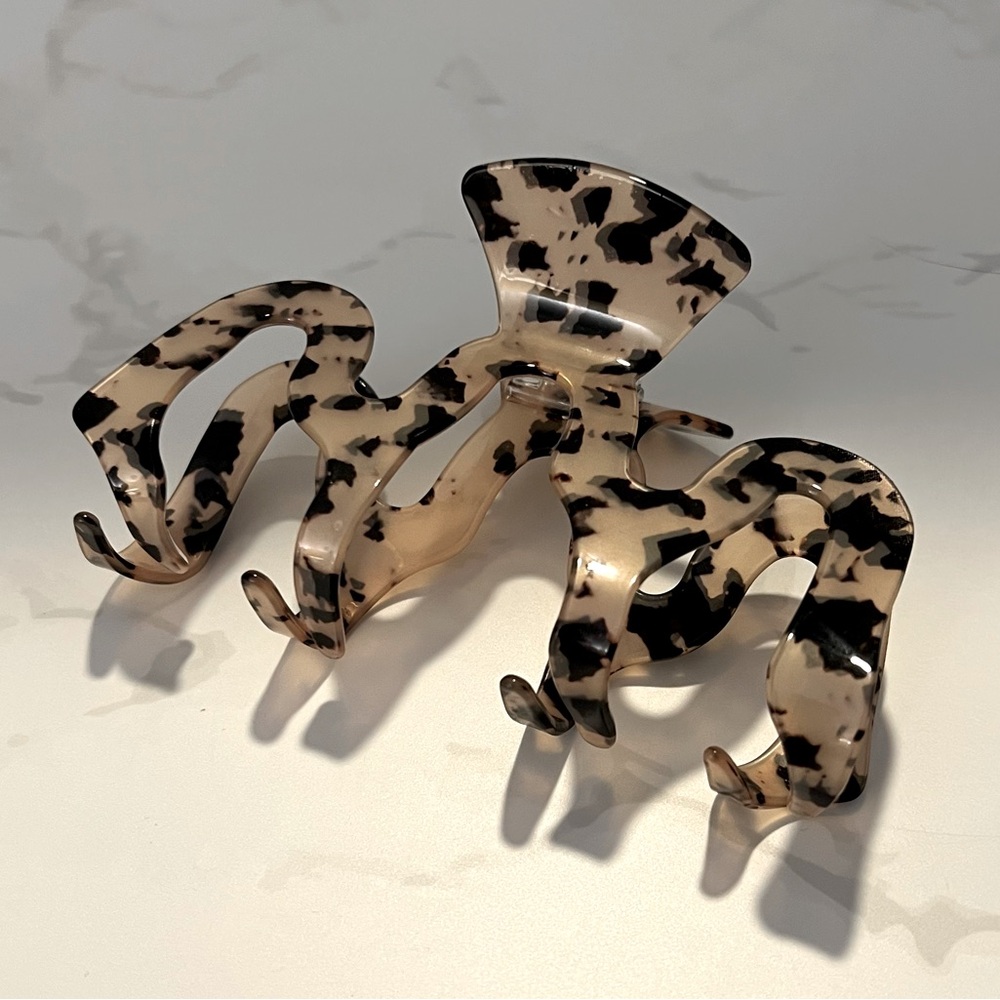 NEW! Large Leopard Print Hair Clip
